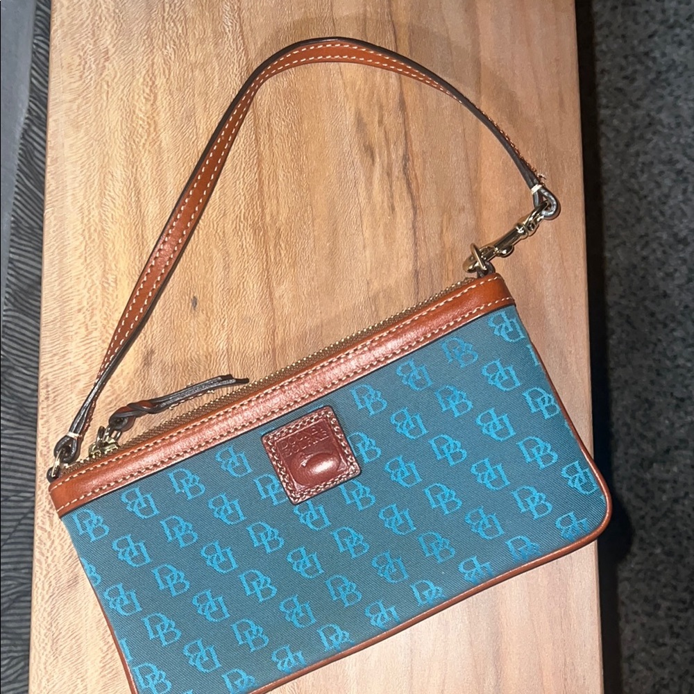 Dooney & Bourke Slim Wristlet